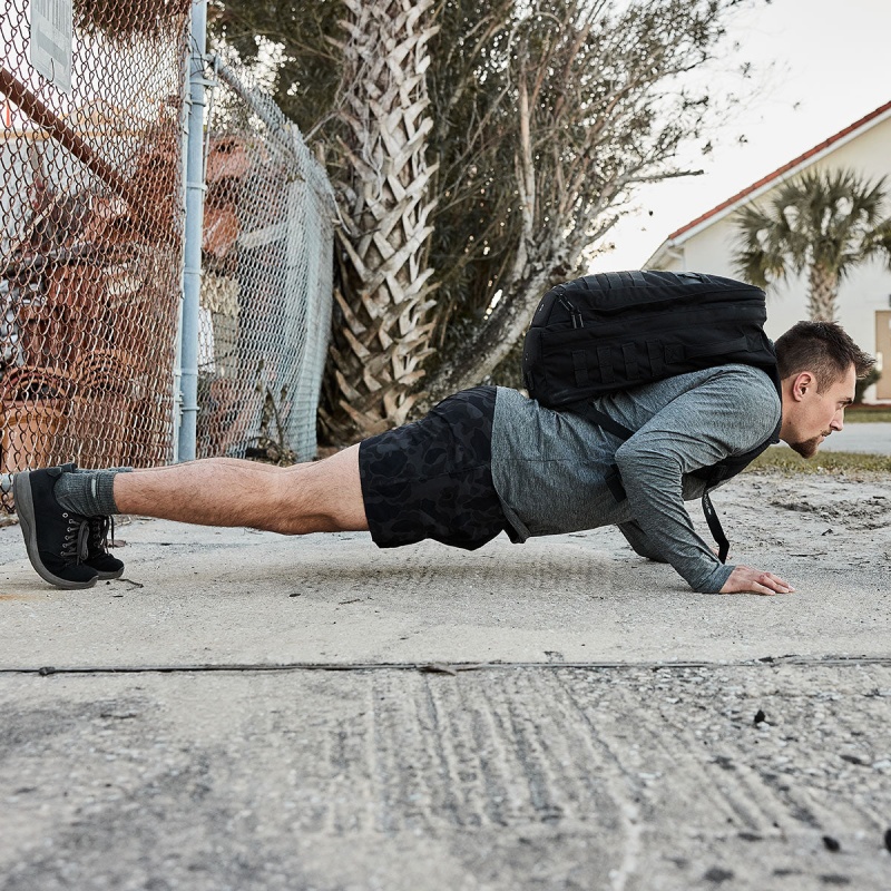 Black Camo Men's Goruck Indestructible Training Length 5 Shorts | SG-859647-BHG