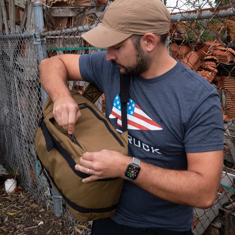 Navy Men's Goruck USA T-Shirt | SG-160982-OIA